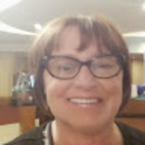 Meet your Posher, Gloria - Picture 1 of 1